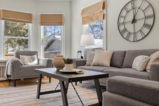 2405 Sheridan Avenue S, Minneapolis, MN 55405