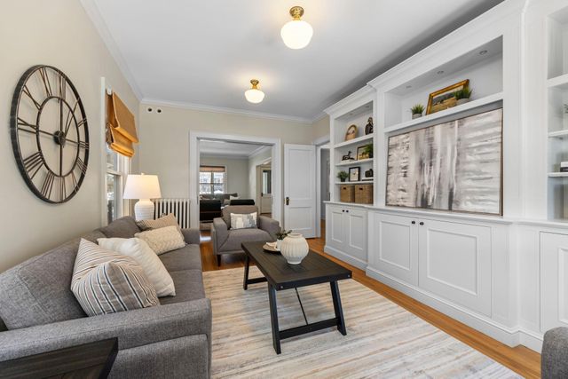 2405 Sheridan Avenue S, Minneapolis, MN 55405