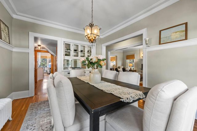 2405 Sheridan Avenue S, Minneapolis, MN 55405