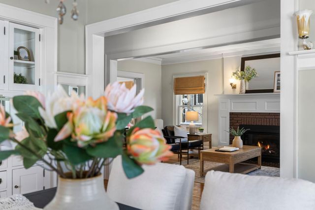 2405 Sheridan Avenue S, Minneapolis, MN 55405