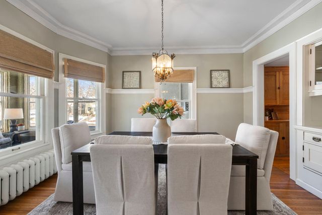 2405 Sheridan Avenue S, Minneapolis, MN 55405