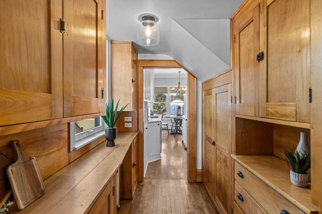 2405 Sheridan Avenue S, Minneapolis, MN 55405