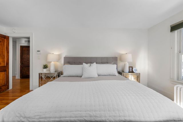 2405 Sheridan Avenue S, Minneapolis, MN 55405