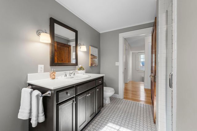 2405 Sheridan Avenue S, Minneapolis, MN 55405