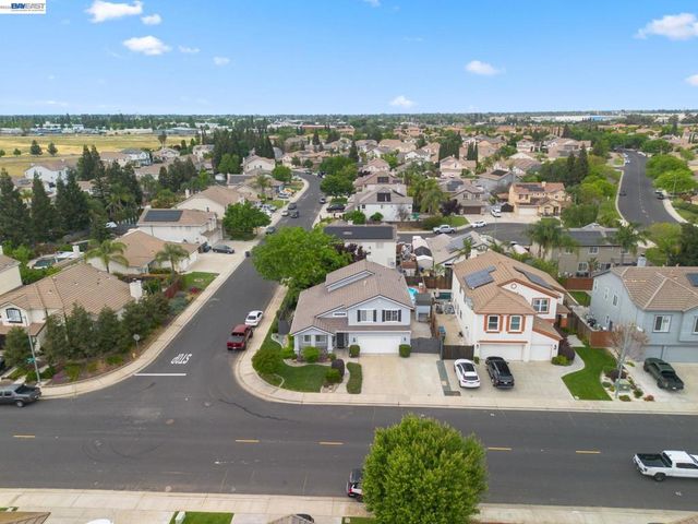 763 Grafton St, Manteca, CA 95337