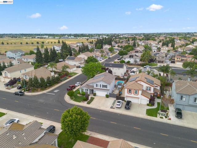 763 Grafton St, Manteca, CA 95337