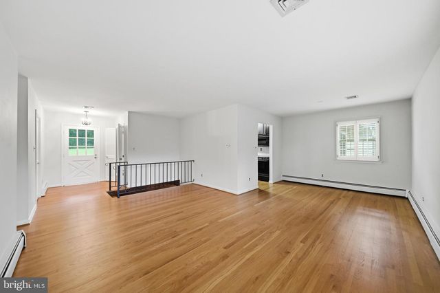 19040 NEW HAMPSHIRE AVE, Brinklow, MD 20862