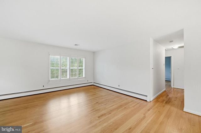 19040 NEW HAMPSHIRE AVE, Brinklow, MD 20862