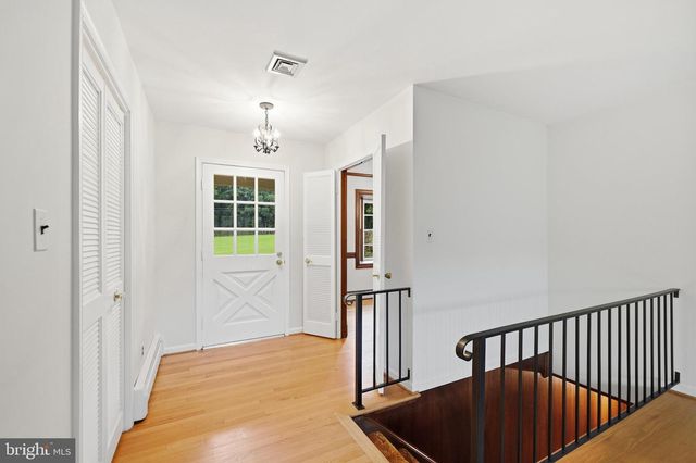 19040 NEW HAMPSHIRE AVE, Brinklow, MD 20862