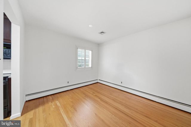 19040 NEW HAMPSHIRE AVE, Brinklow, MD 20862