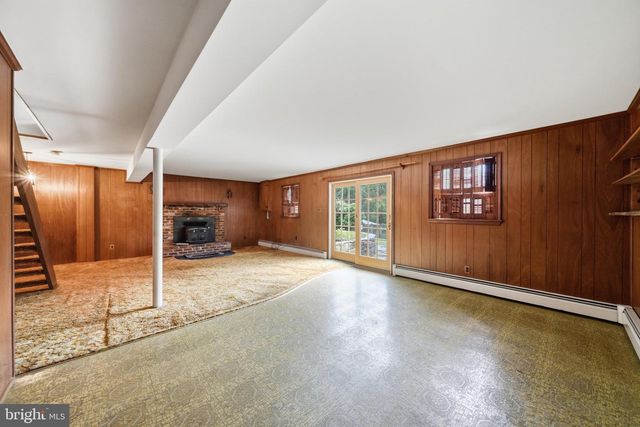 19040 NEW HAMPSHIRE AVE, Brinklow, MD 20862