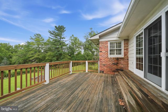19040 NEW HAMPSHIRE AVE, Brinklow, MD 20862