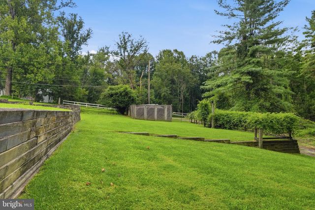 19040 NEW HAMPSHIRE AVE, Brinklow, MD 20862