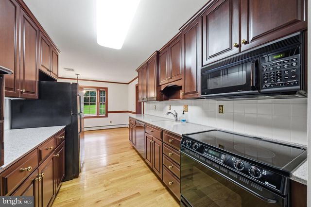 19040 NEW HAMPSHIRE AVE, Brinklow, MD 20862