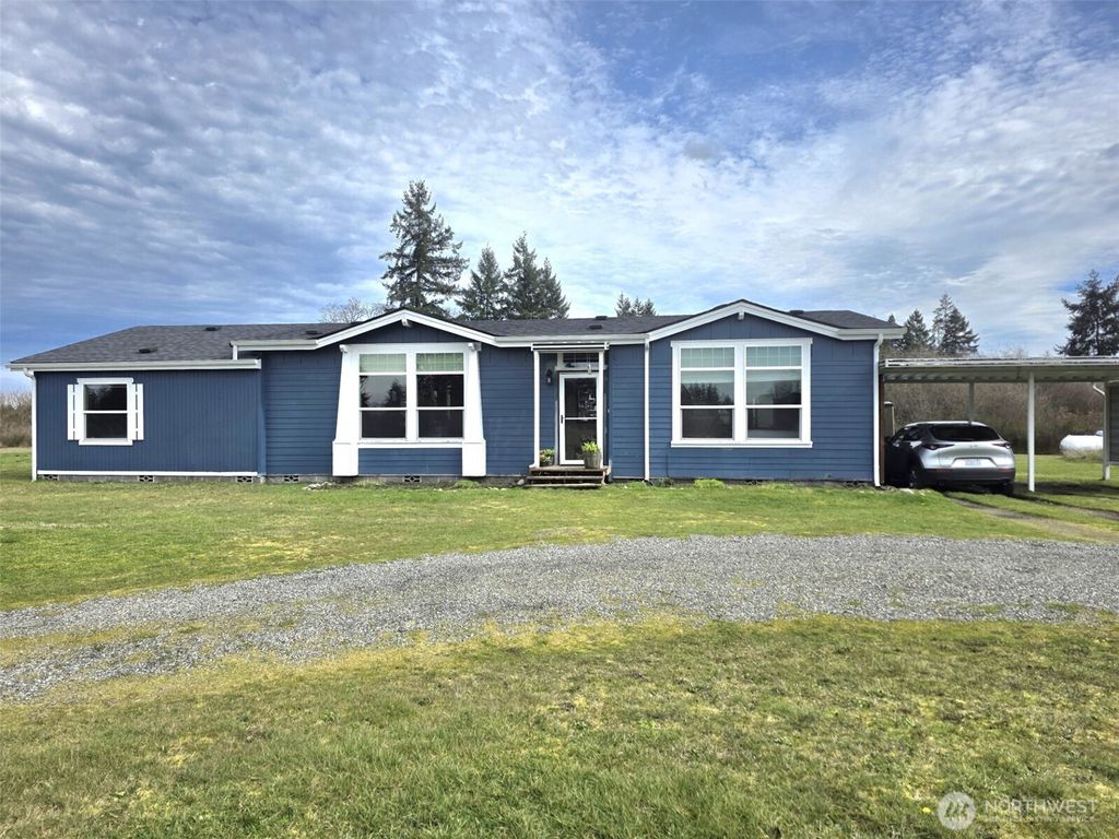 8905 Canal Road SE, Yelm, WA 98597