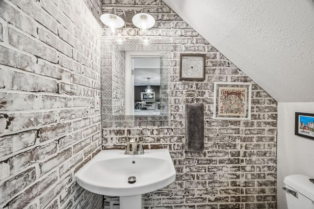 14719 Barryknoll Lane 51, Houston, TX 77079