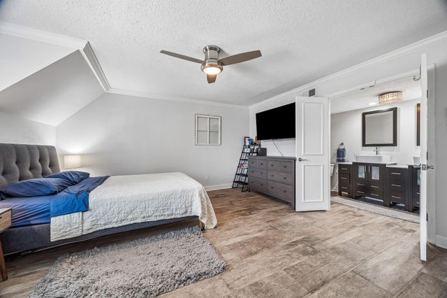 14719 Barryknoll Lane 51, Houston, TX 77079