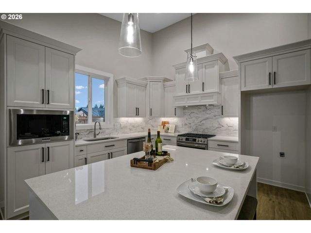 755 Emily Grace Ct Se, Salem, OR 97306