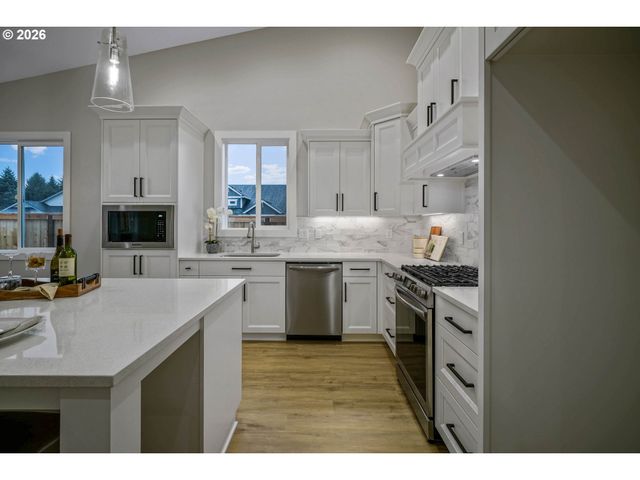 755 Emily Grace Ct Se, Salem, OR 97306