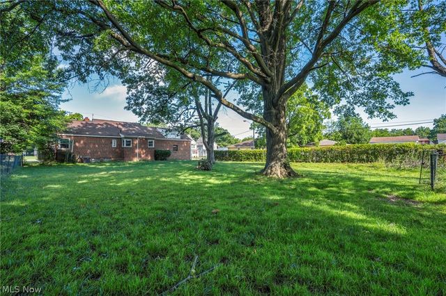 4735 lawrence Avenue, Garfield Heights, OH 44125