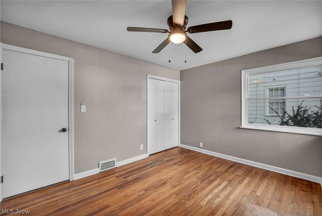 4735 lawrence Avenue, Garfield Heights, OH 44125
