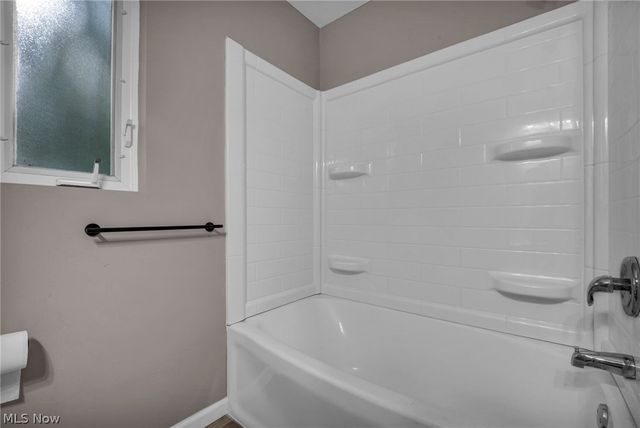 4735 lawrence Avenue, Garfield Heights, OH 44125