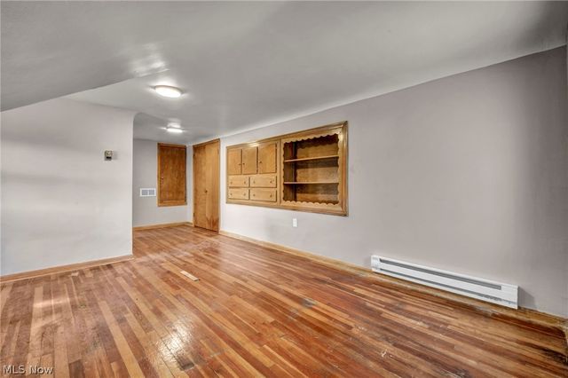 4735 lawrence Avenue, Garfield Heights, OH 44125