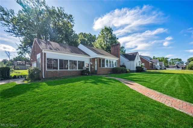 4735 lawrence Avenue, Garfield Heights, OH 44125