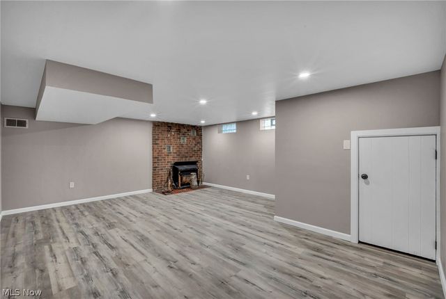 4735 lawrence Avenue, Garfield Heights, OH 44125
