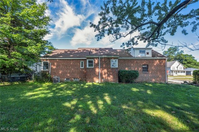 4735 lawrence Avenue, Garfield Heights, OH 44125
