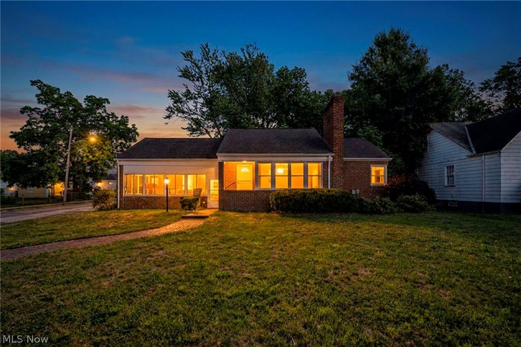 4735 lawrence Avenue, Garfield Heights, OH 44125