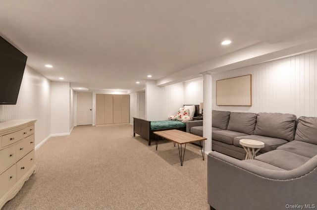 15535 Huron Street, Howard Beach, NY 11414