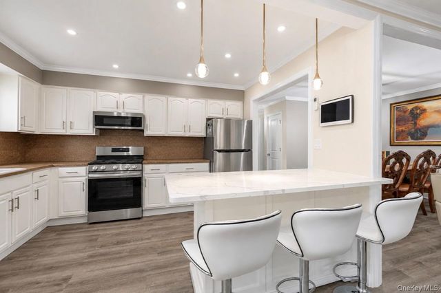 15535 Huron Street, Howard Beach, NY 11414