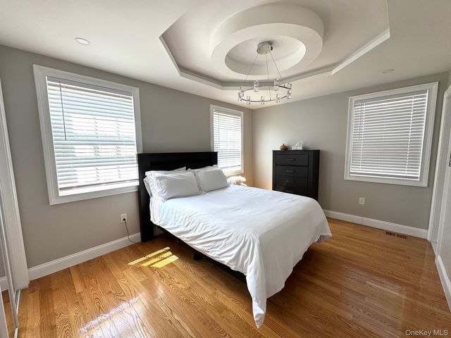 24910 139th Avenue 1, Rosedale, NY 11422