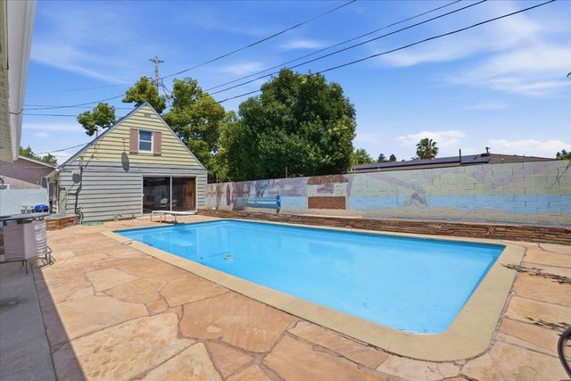 2141 Greely Dr, Marysville, CA 95901