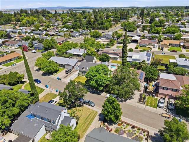 2141 Greely Dr, Marysville, CA 95901