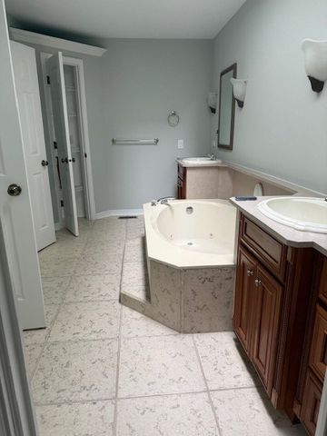 4840 Prestwick Place 4840, Hoffman Estates, IL 60010