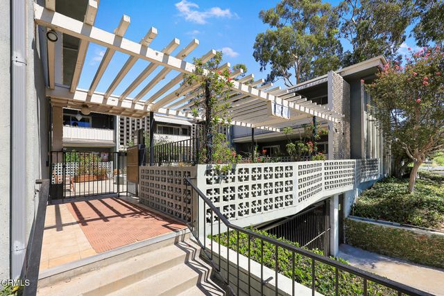 1520 Spruce Street 11, South Pasadena, CA 91030
