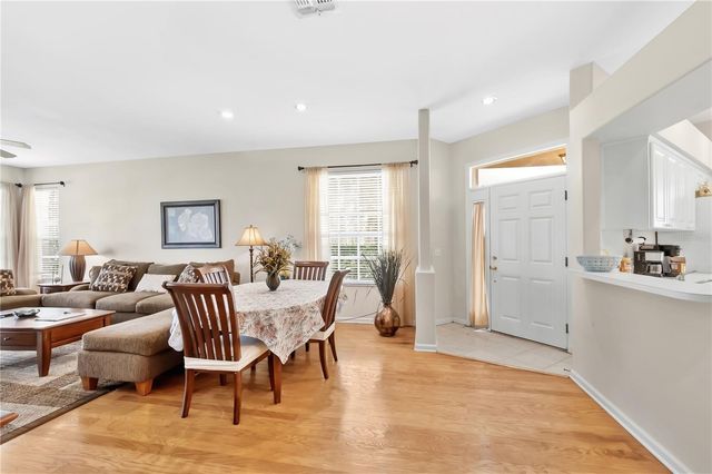 427 ENCLAVE PLACE 427, Lakeland, FL 33803