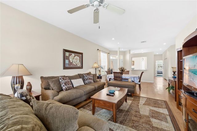 427 ENCLAVE PLACE 427, Lakeland, FL 33803