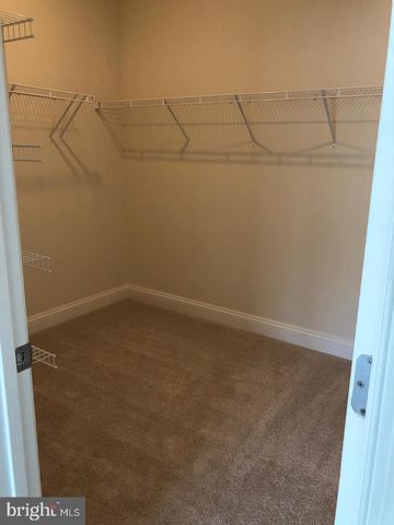 22584 WINDSOR LOCKS SQ, Ashburn, VA 20148