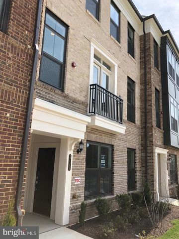 22584 WINDSOR LOCKS SQ, Ashburn, VA 20148