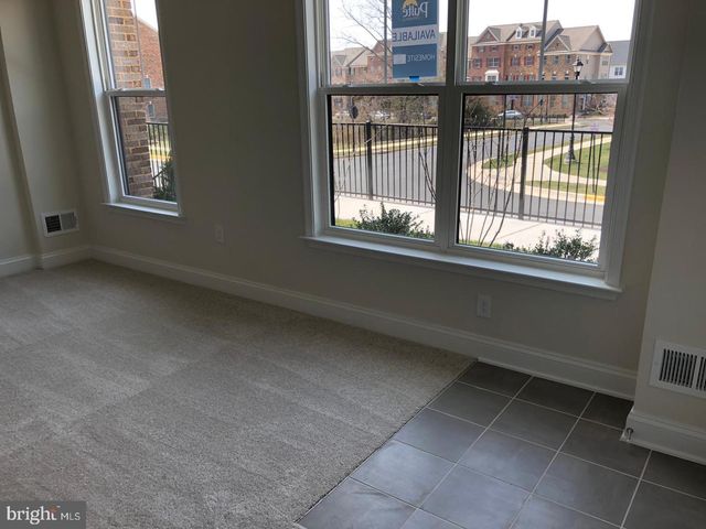 22584 WINDSOR LOCKS SQ, Ashburn, VA 20148