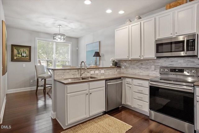 9425 Oglebay Court, Raleigh, NC 27617