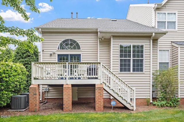 9425 Oglebay Court, Raleigh, NC 27617