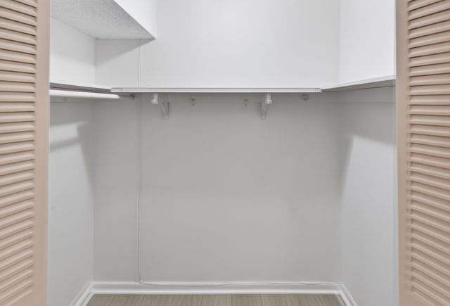 5061 W Oakland Park Boulevard 113, Lauderdale Lakes, FL 33313