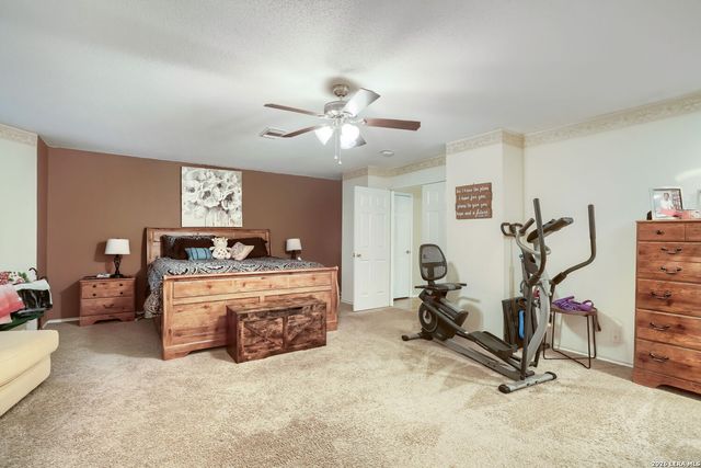 6914 Barkley Trl, San Antonio, TX 78250