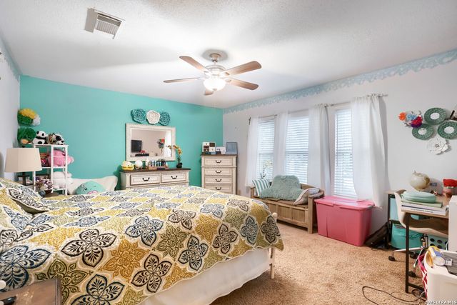 6914 Barkley Trl, San Antonio, TX 78250