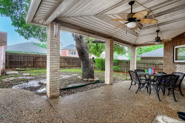 6914 Barkley Trl, San Antonio, TX 78250