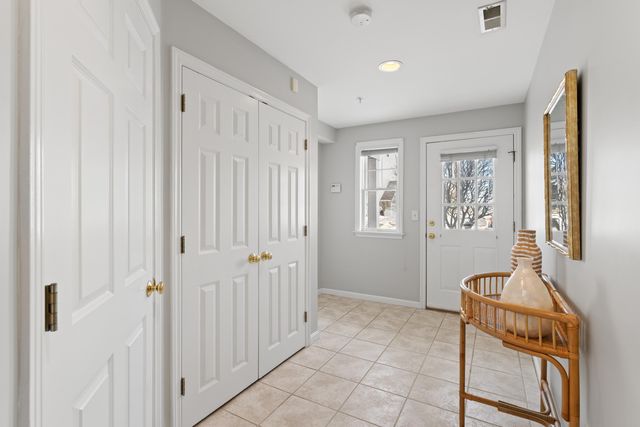 520 Ocean Blvd Unit 10, Hampton, NH 03842